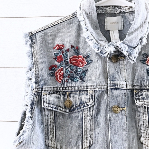 Forever 21 Blue Floral Embroidered Fray Denim Vest - Picture 5 of 8